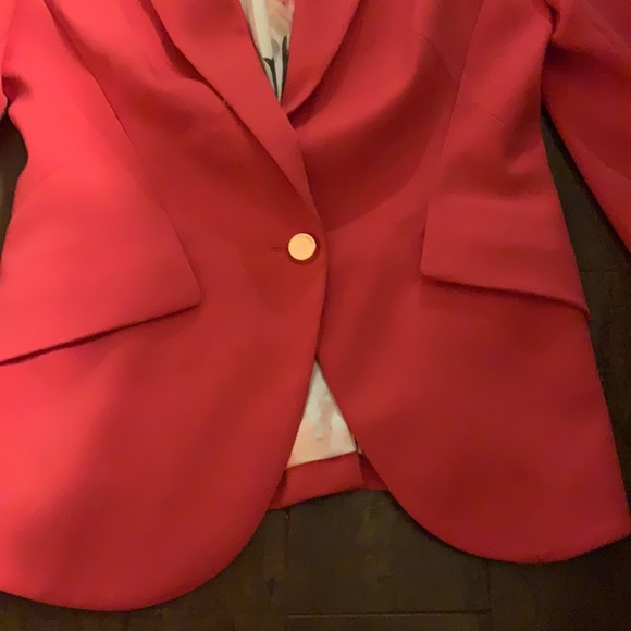 A fuchsia pink flowery Ted Baker suit jacket - Picture 2 of 6